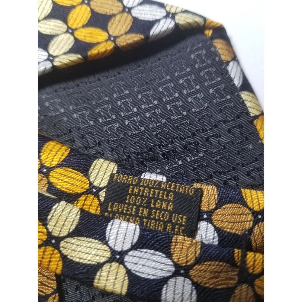 Arlequino Italia Geometric Striped Multi Color Pointed Silk Textured Tie‎